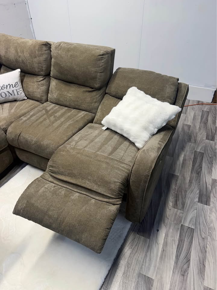 Brown Reclining Sectional Couch