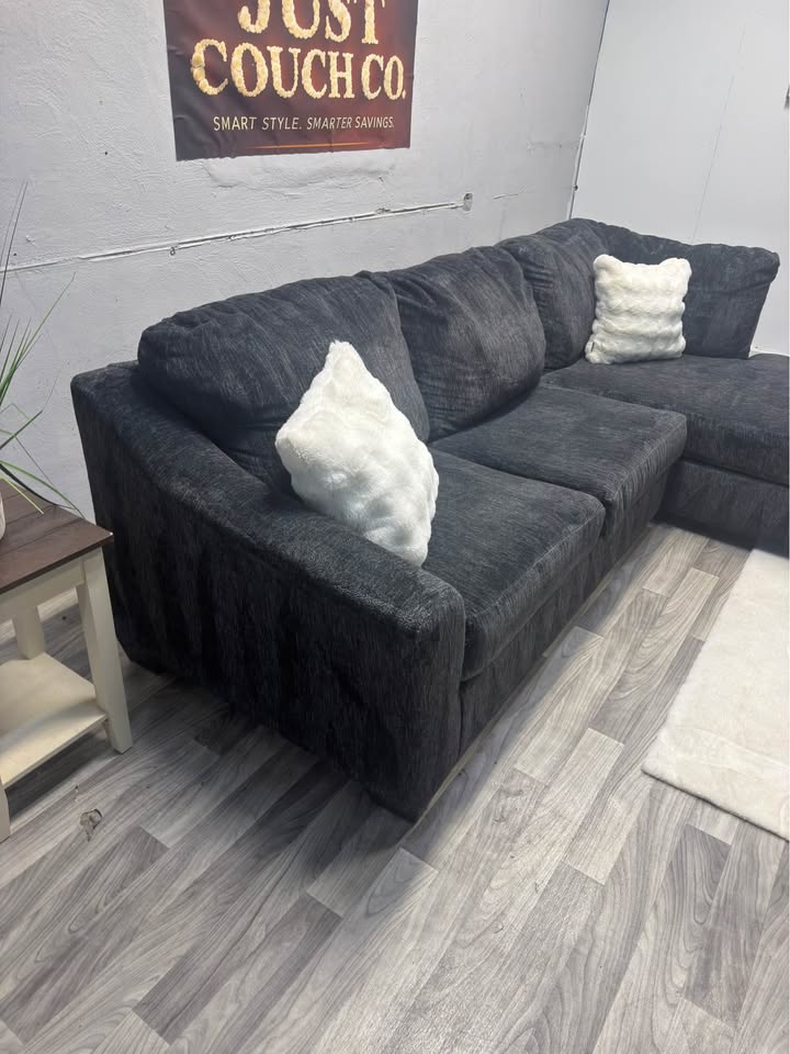Ashley Furniture Biddeford Gray 2 Piece Sectional Couch