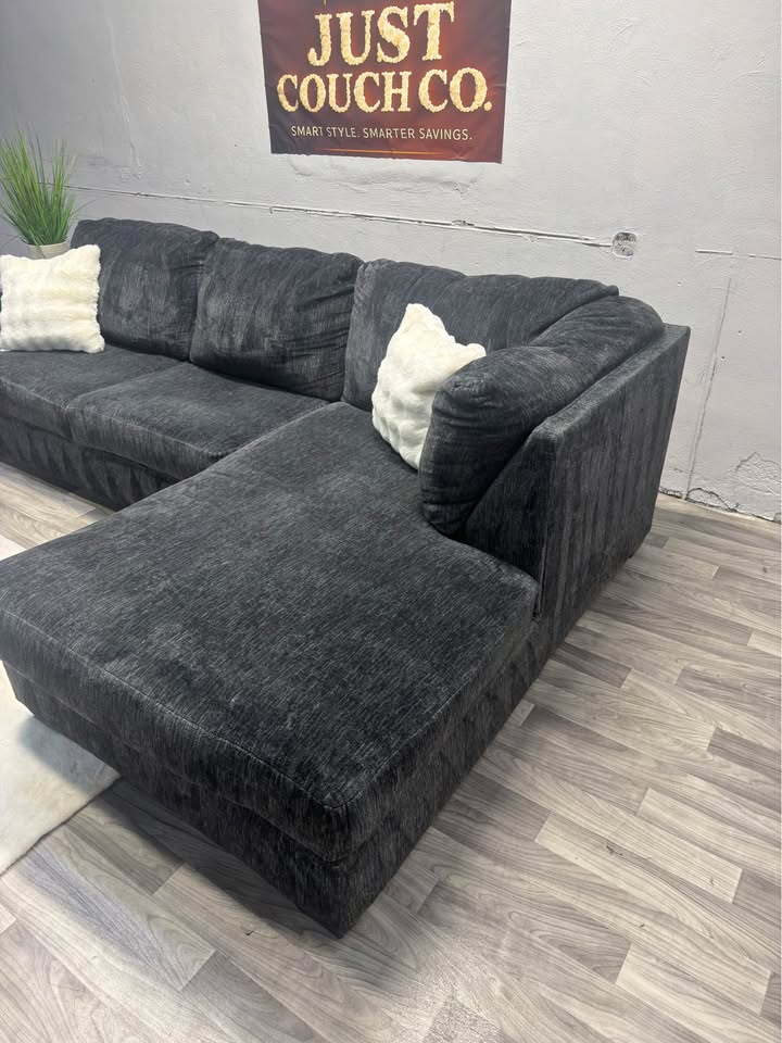 Ashley Furniture Biddeford Gray 2 Piece Sectional Couch