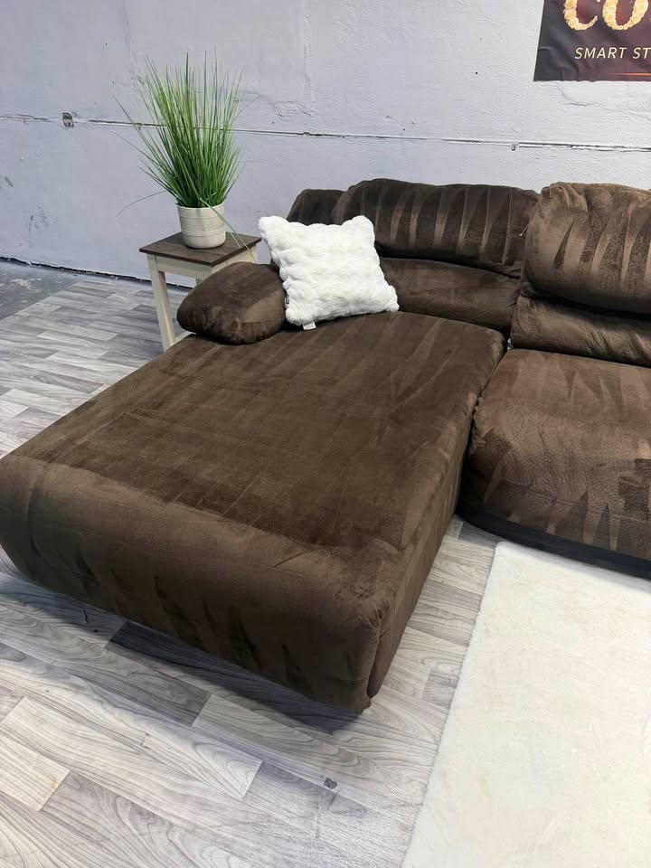 Ashley Furniture Brown 4 Piece Reclining Sectional Couch