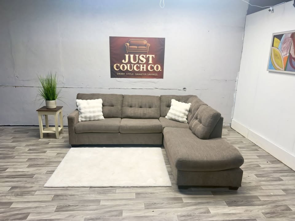Raymour & Flanigan Brown Sectional Couch With Pullout Bed