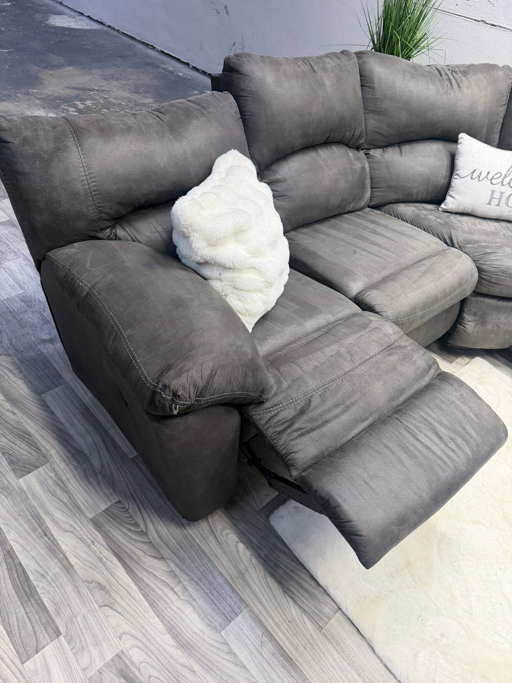Ashley Furniture Tamboo Gray Reclining Sectional Couch
