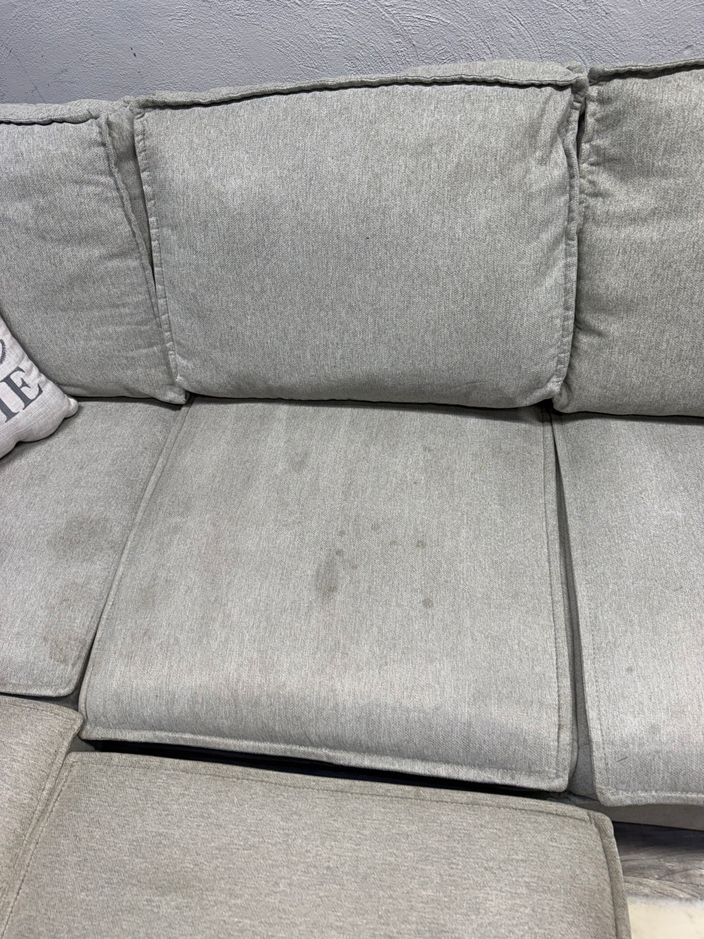Bobs Furniture Gray 4 Piece Sectional Couch With Storage And Pullout Bed