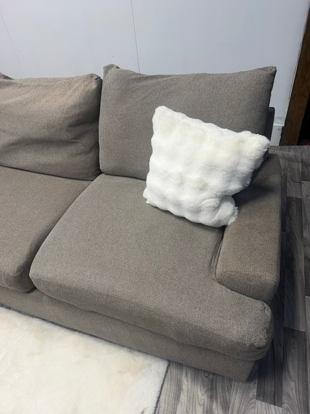 Broyhill Gray 3 Piece Sectional Couuch