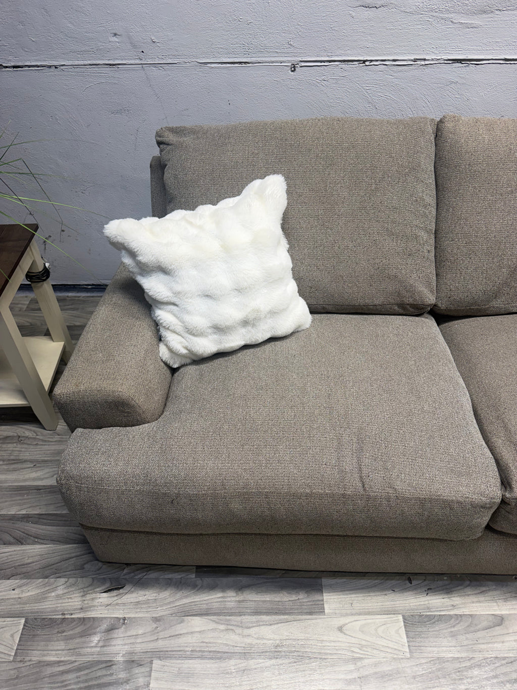 Broyhill Gray 3 Piece Sectional Couuch