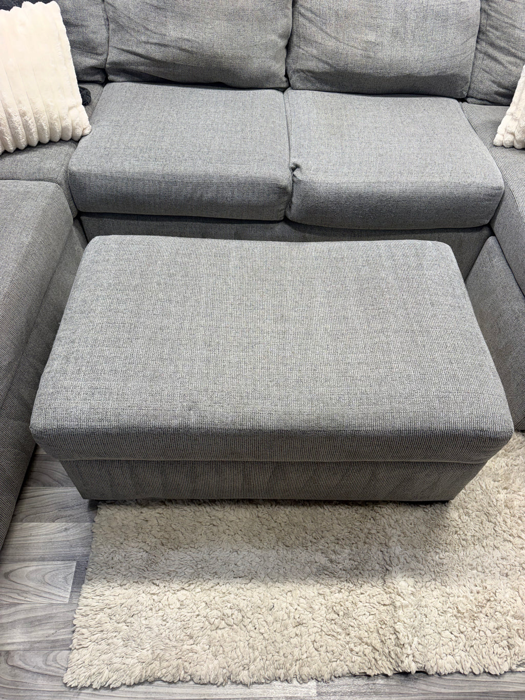 Broyhill 3 Piece Gray Sectional Couch With Storage Ottoman