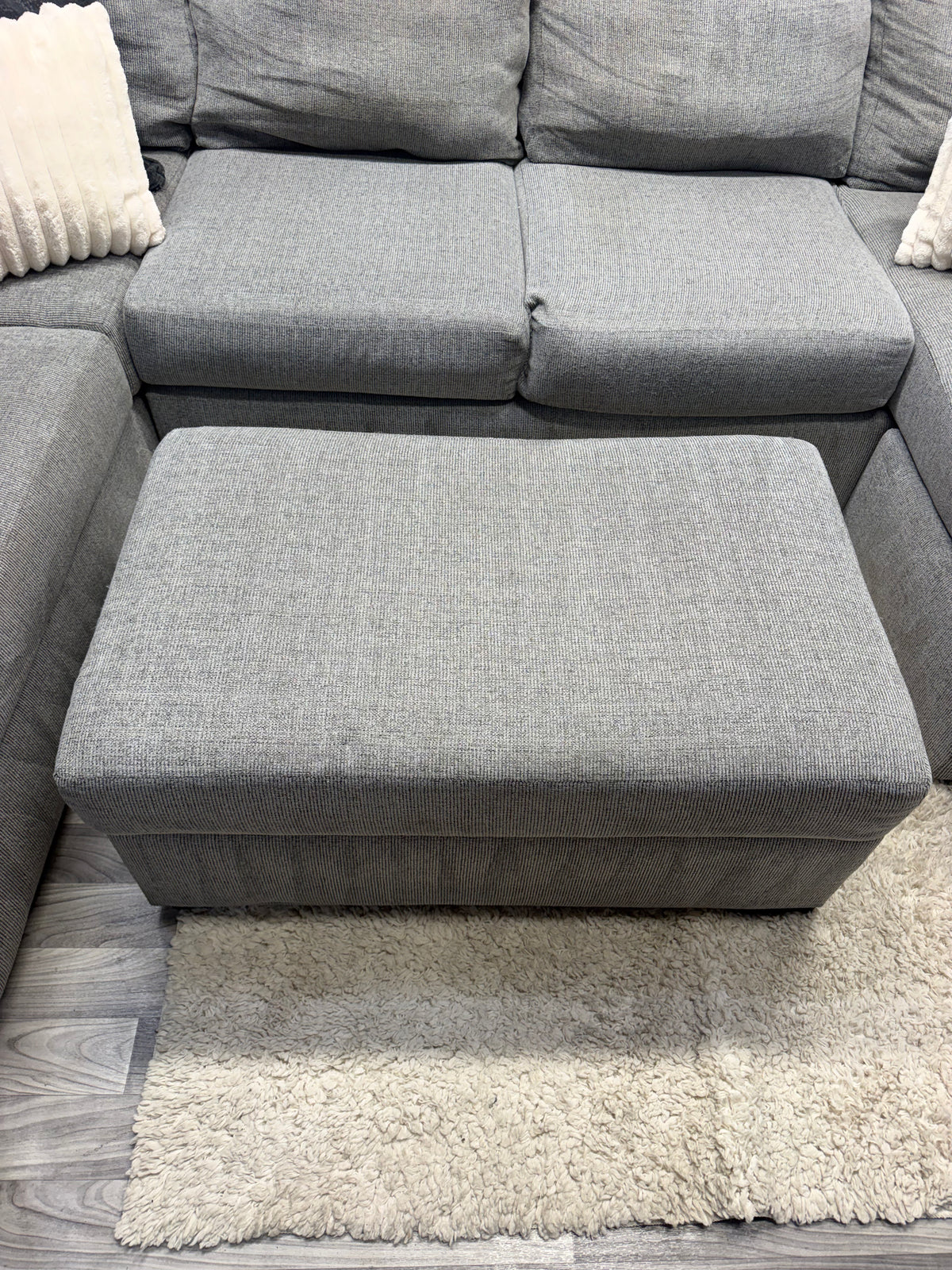 Broyhill 3 Piece Gray Sectional Couch With Storage Ottoman