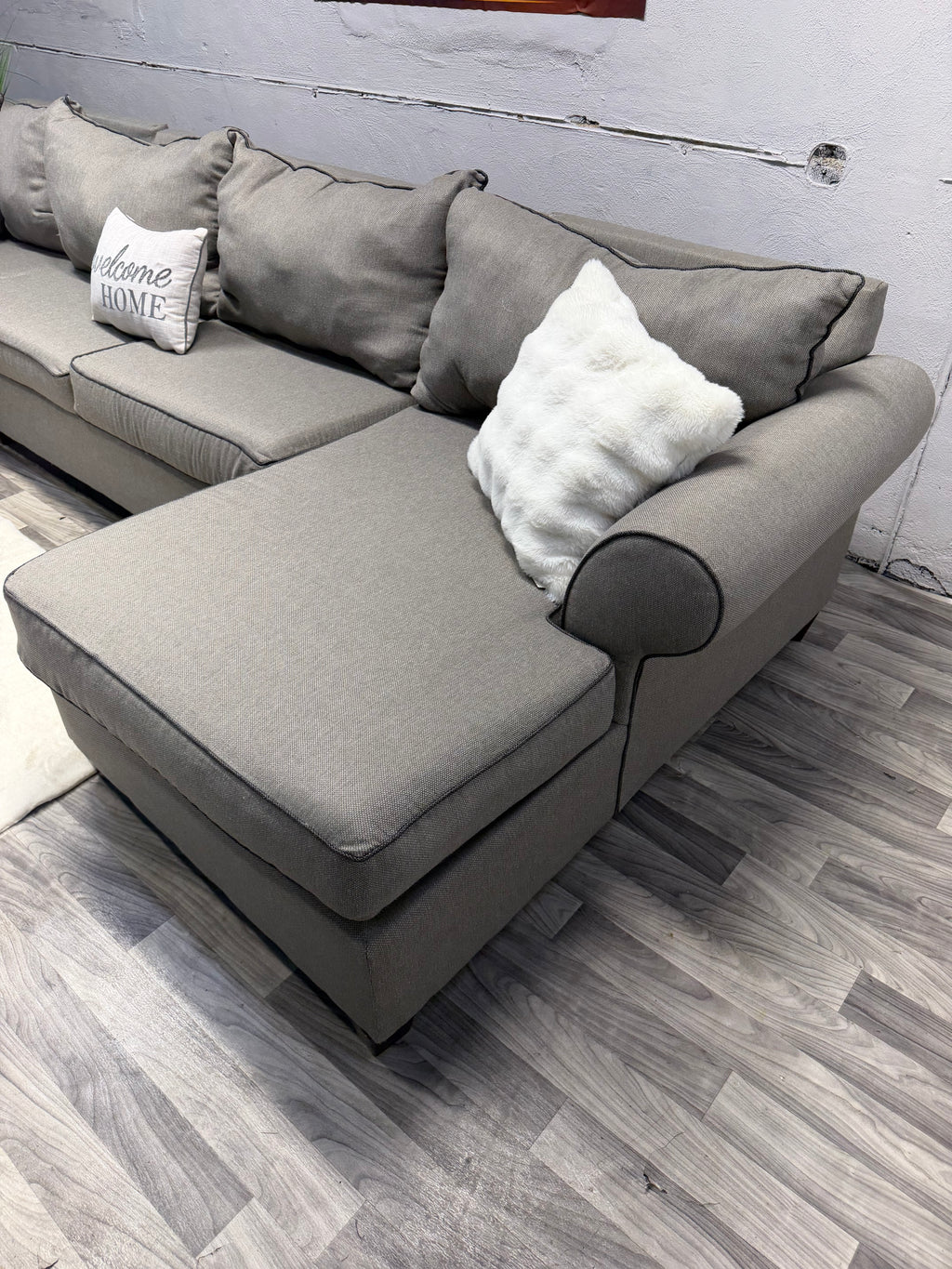 Ashley Furniture Gray 4 Piece Sectional Couch