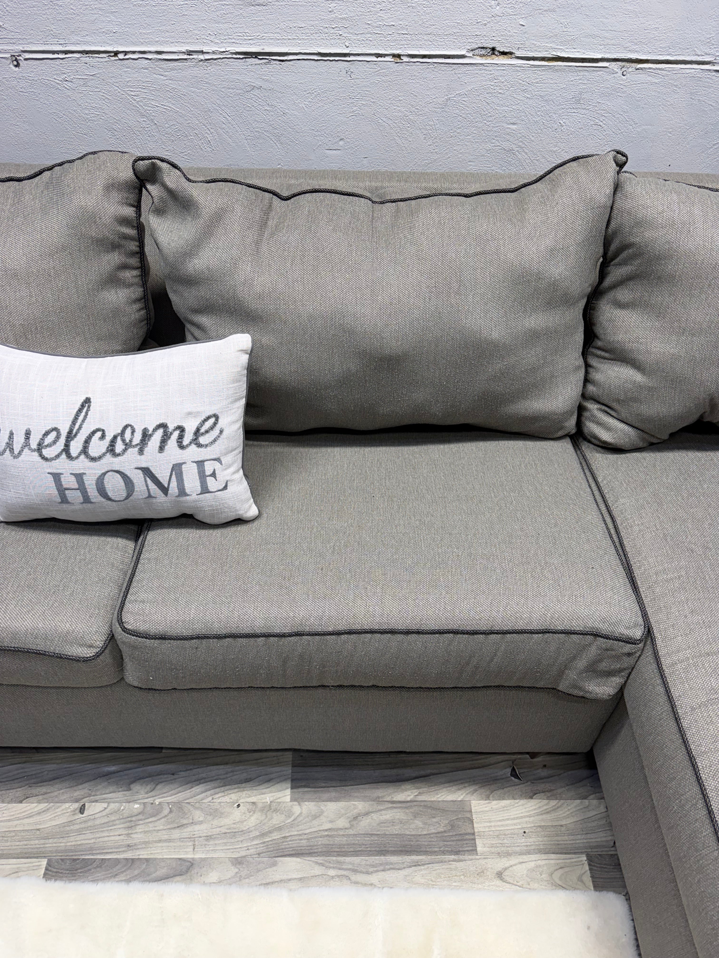Ashley Furniture Gray 4 Piece Sectional Couch