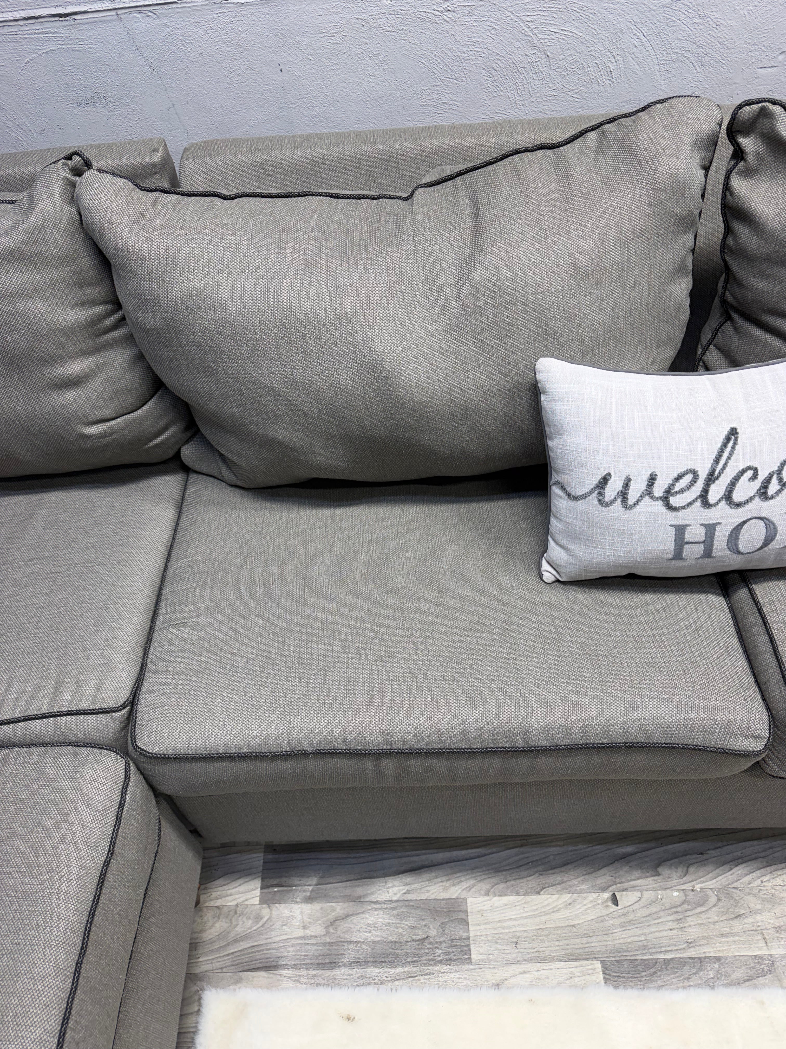 Ashley Furniture Gray 4 Piece Sectional Couch