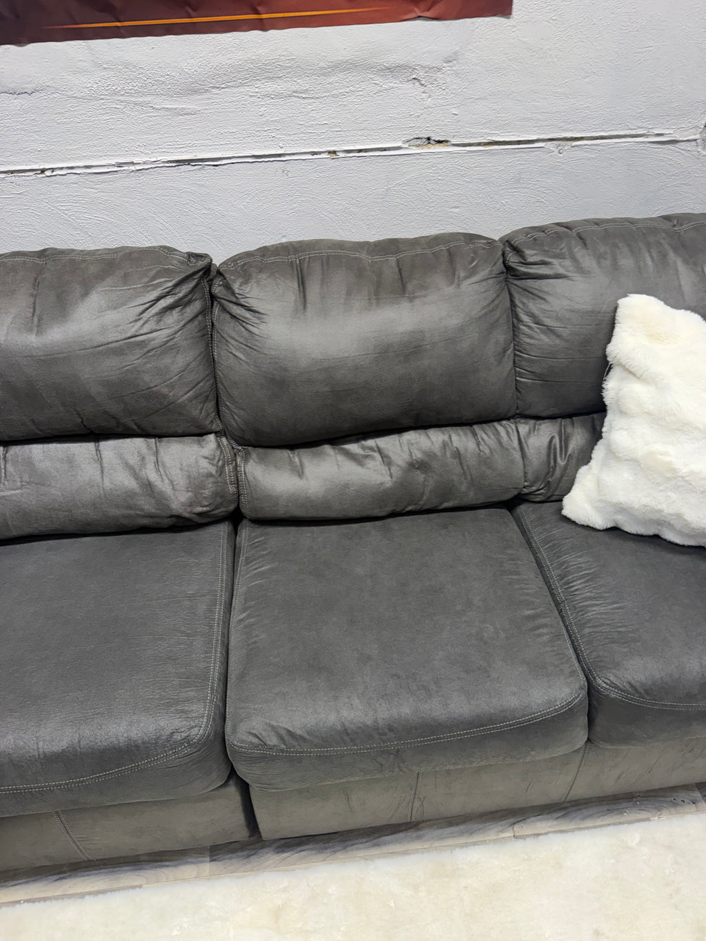 Ashley Furniture Gray 3 Piece Sectional Couch