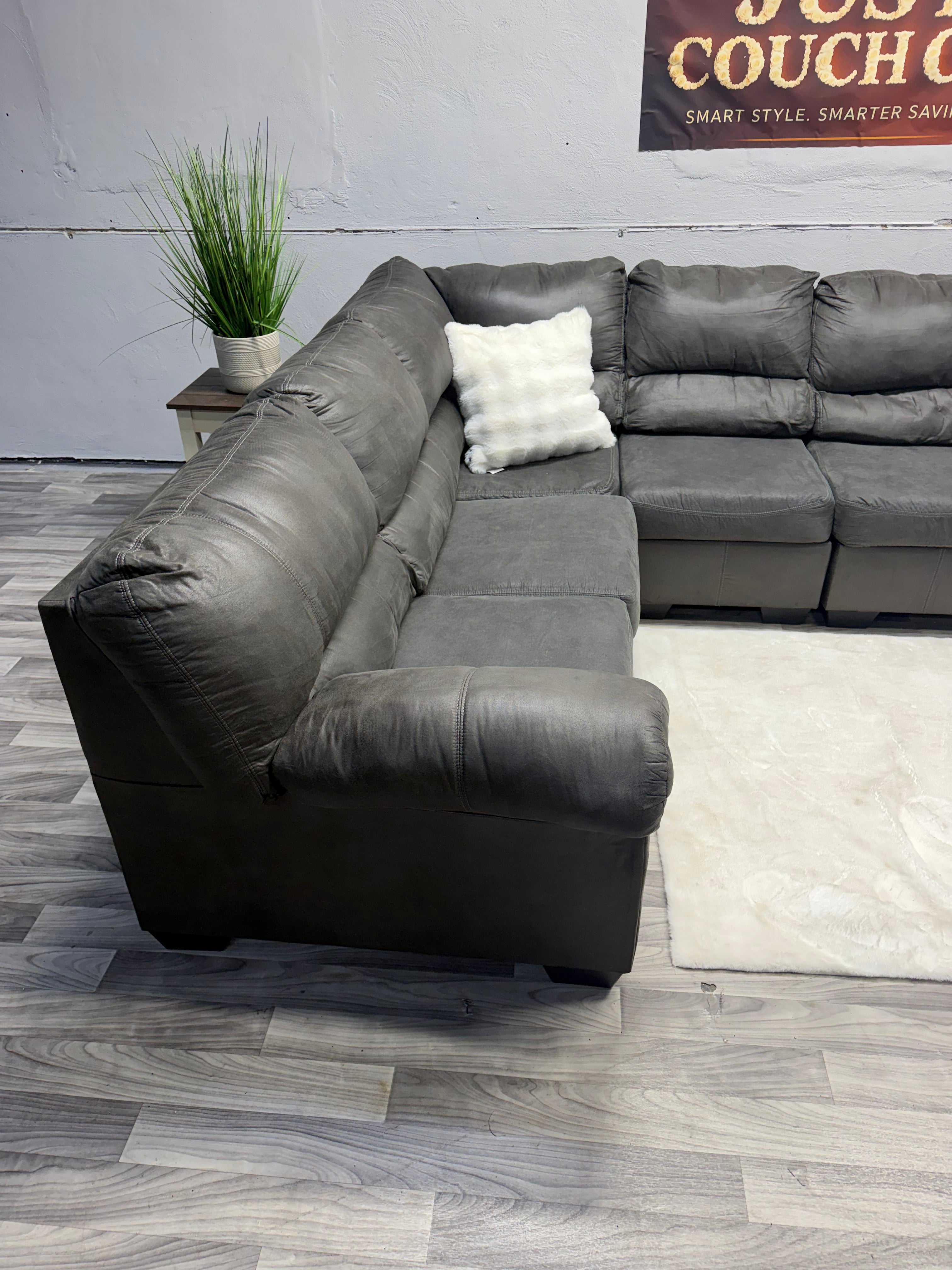 Ashley Furniture Gray 3 Piece Sectional Couch