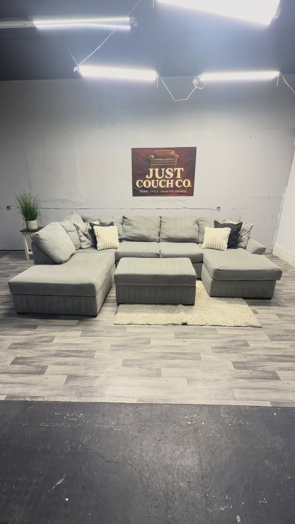 Broyhill 3 Piece Gray Sectional Couch With Storage Ottoman