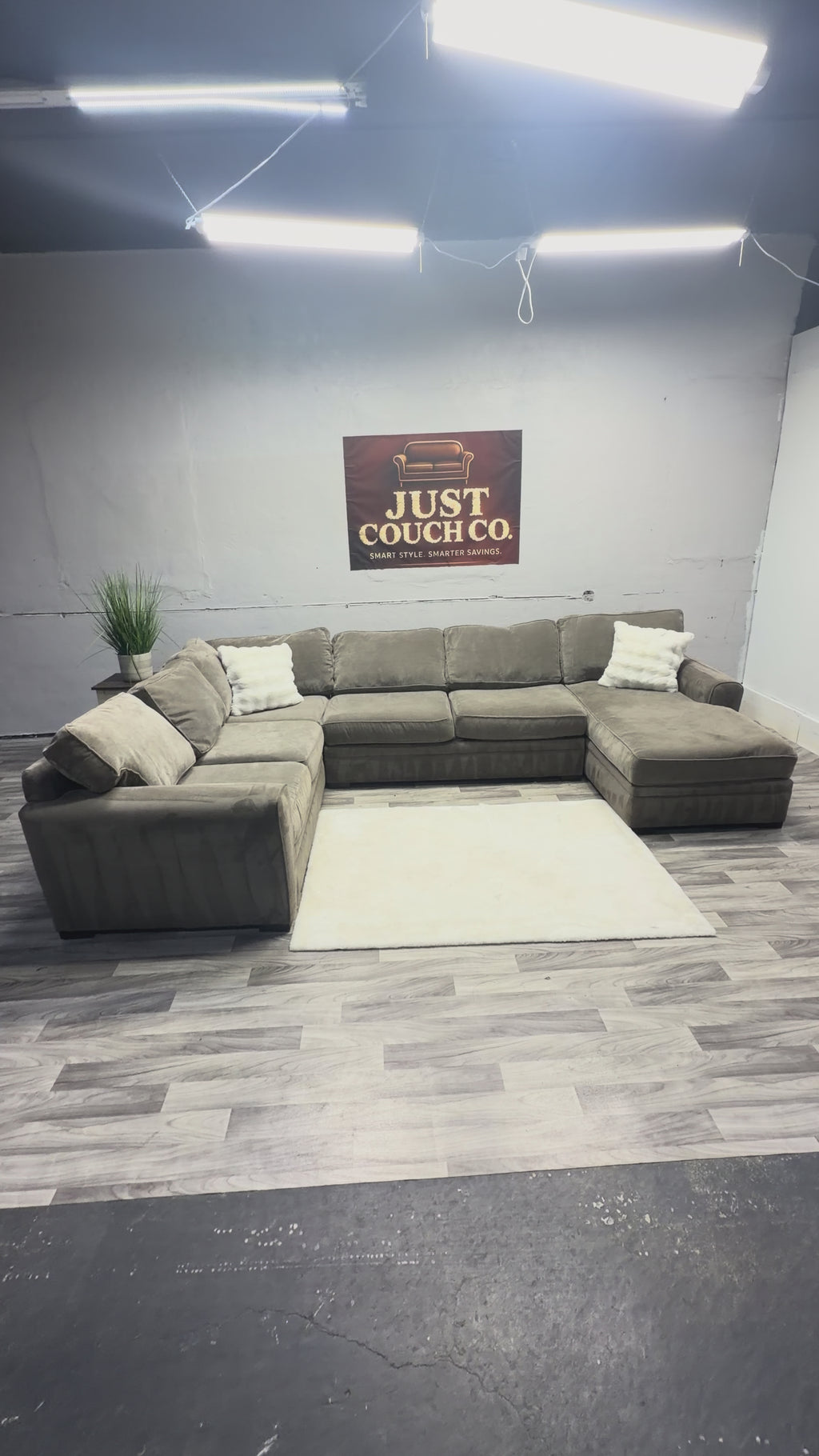 Raymour & Flanigan Artemis 4 Piece Sectional Couch